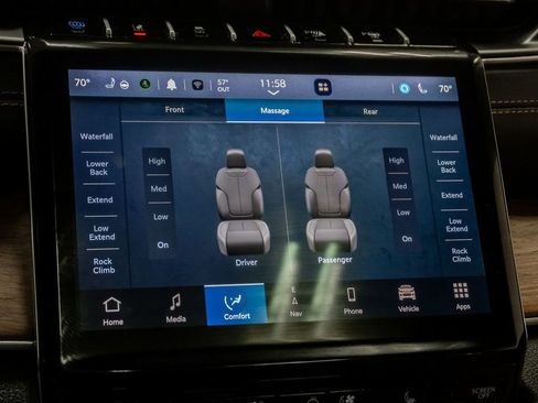 Used 2023 Jeep Grand Cherokee Summit w/ Advanced Protech Group IV AWD/4WD image 23