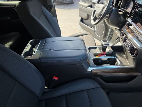 Used 2024 Chevrolet Silverado 1500 LT Trail Boss w/ Convenience Package II image 29