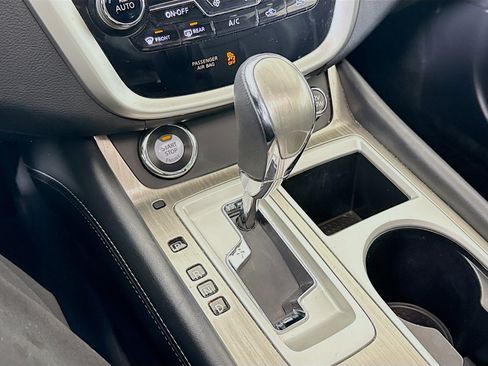 Used 2018 Nissan Murano SL w/ Moonroof Package image 19