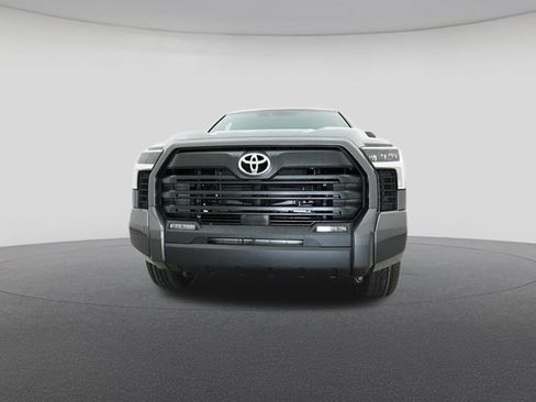 New 2025 Toyota Tundra SR5 AWD/4WD image 31