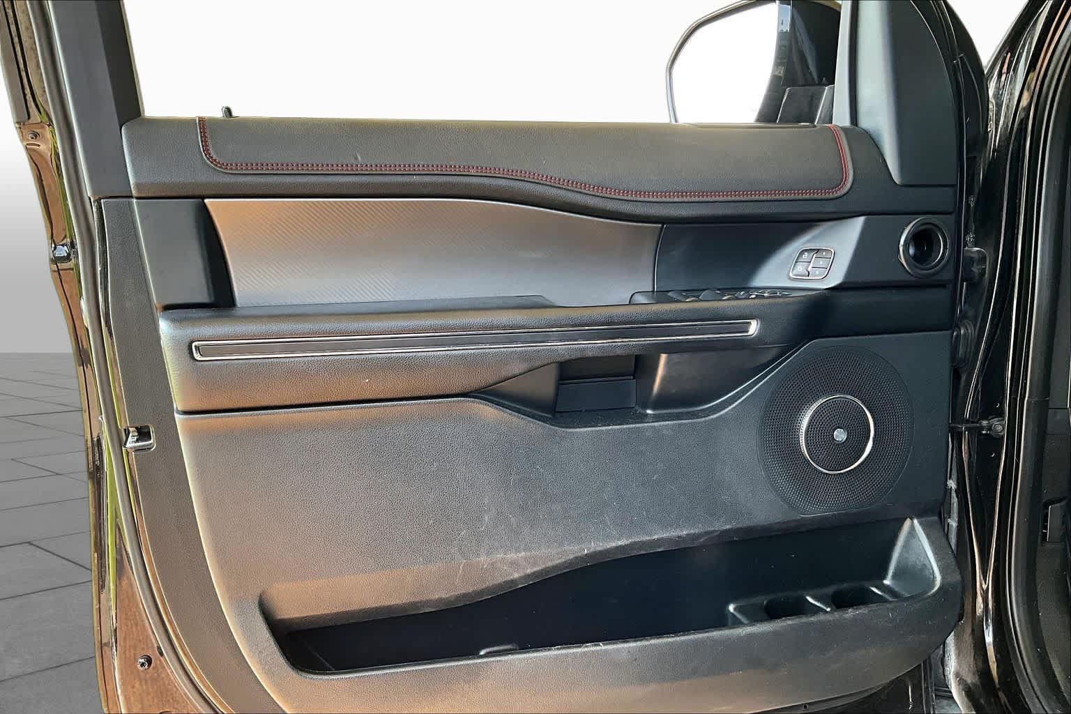 Used 2021 Ford Expedition Limited RWD image 20