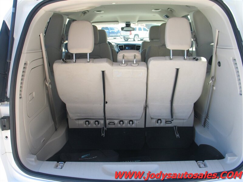 Used 2017 Chrysler Pacifica Touring Plus FWD image 34