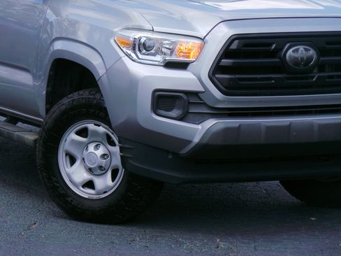 Used 2018 Toyota Tacoma SR w/ SR Convenience Package RWD image 25