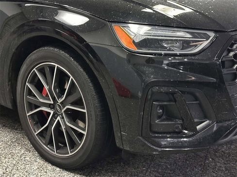 Used 2023 Audi SQ5 Premium Plus w/ Premium Plus Package image 9