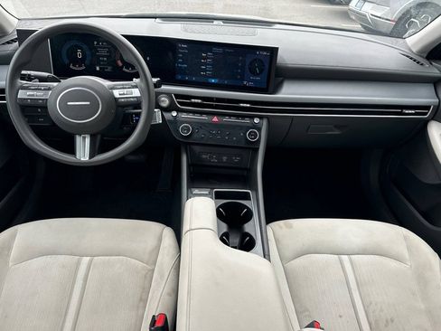 Used 2025 Hyundai Sonata SEL FWD image 15