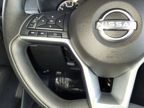 Used 2025 Nissan Altima 2.5 SV FWD image 24