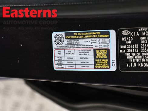 Used 2021 Kia Sedona EX image 37