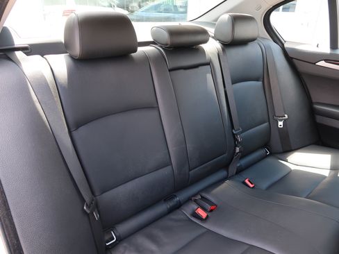 Used 2015 BMW 528i Sedan RWD image 30