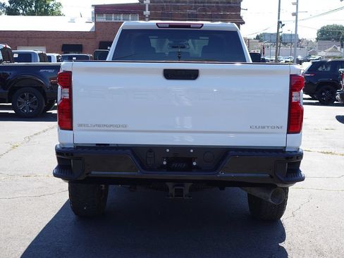 Used 2025 Chevrolet Silverado 2500 Custom w/ Custom Value Package AWD/4WD image 9