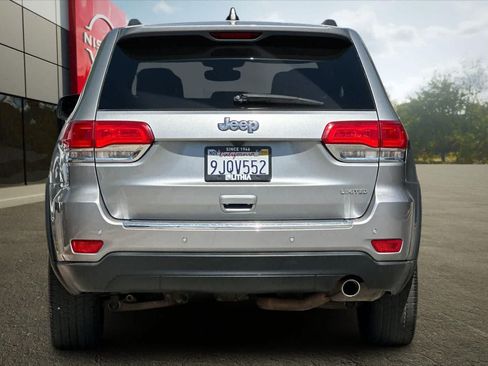 Used 2017 Jeep Grand Cherokee Limited w/ Luxury Group II RWD image 8