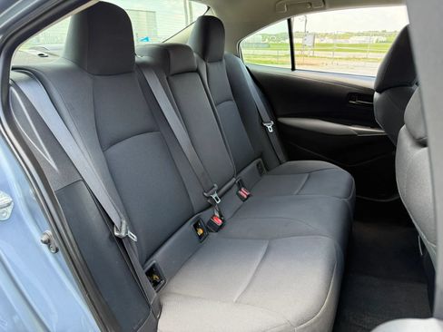 Used 2022 Toyota Corolla LE FWD image 25
