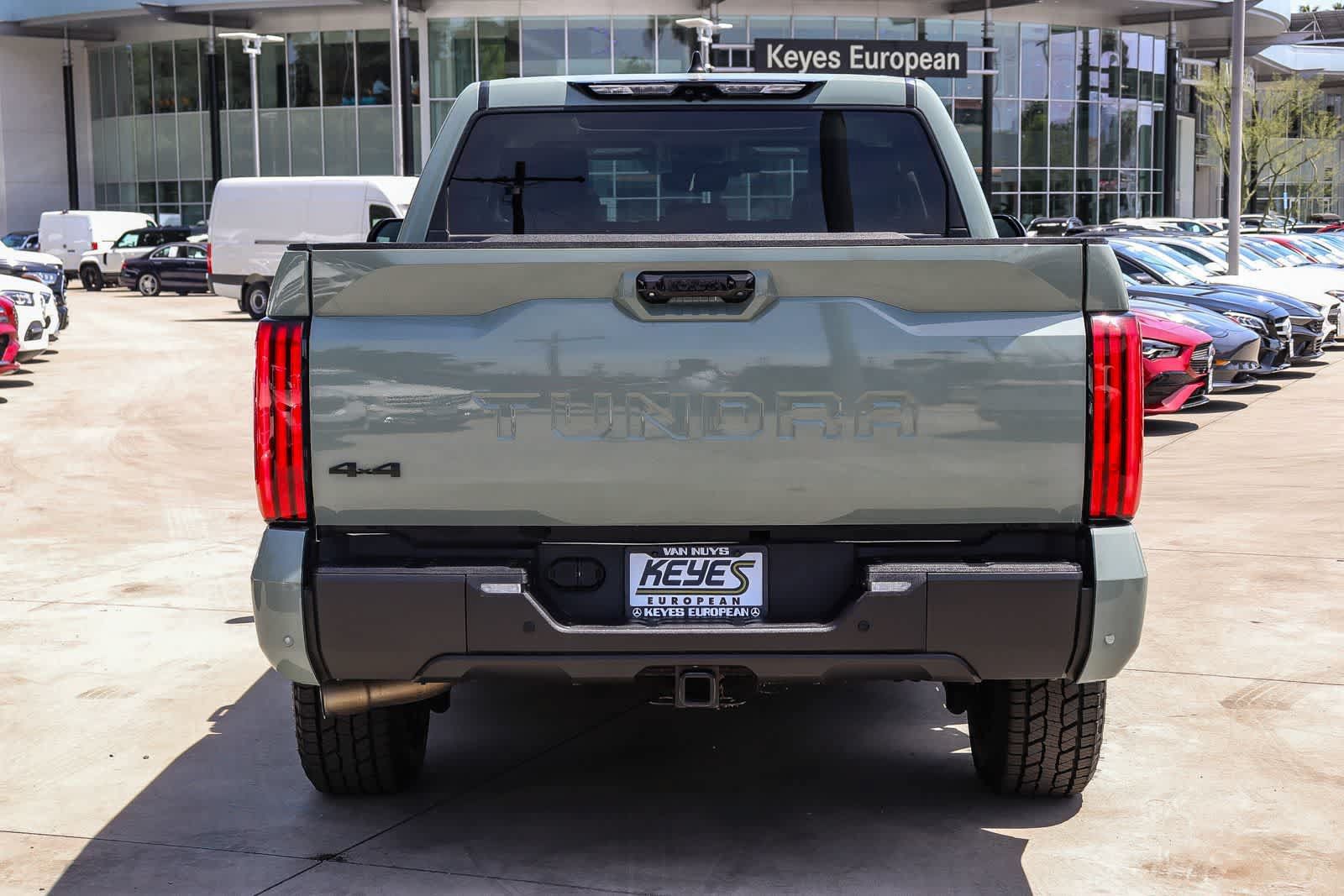 Used 2024 Toyota Tundra Limited AWD/4WD image 3