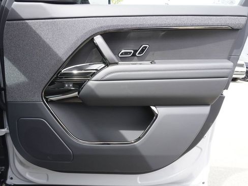 New 2026 Land Rover Range Rover Sport SE AWD/4WD image 21
