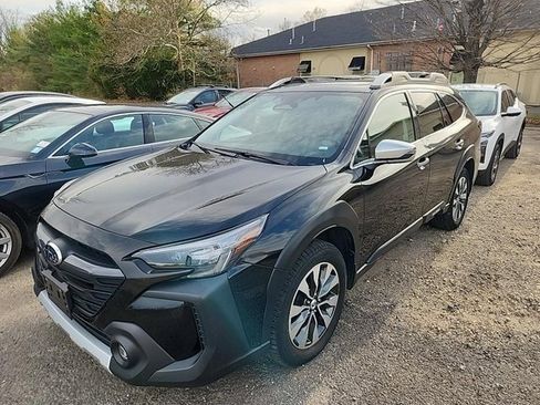 Used 2023 Subaru Outback Touring XT image 1