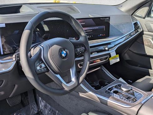 New 2026 BMW X5 xDrive40i w/ Premium Package image 3