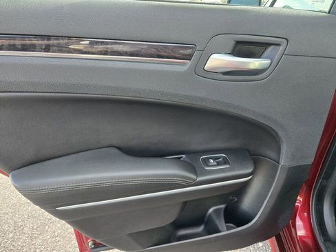 Used 2021 Chrysler 300 Touring L image 36