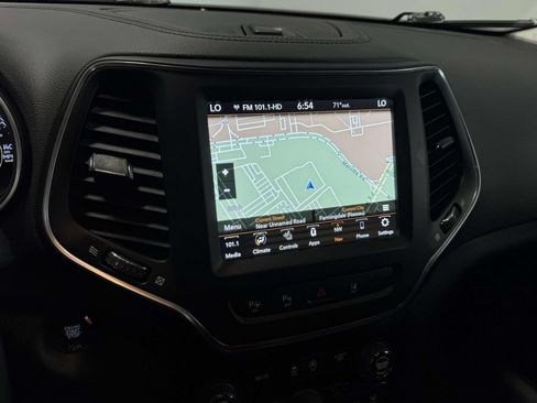 Used 2023 Jeep Cherokee Altitude Lux AWD/4WD image 27