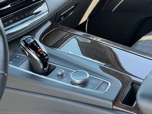 Used 2022 Cadillac Escalade Sport Platinum w/ Heavy-Duty Trailer Package image 36