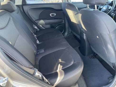 Used 2019 Kia Soul image 21
