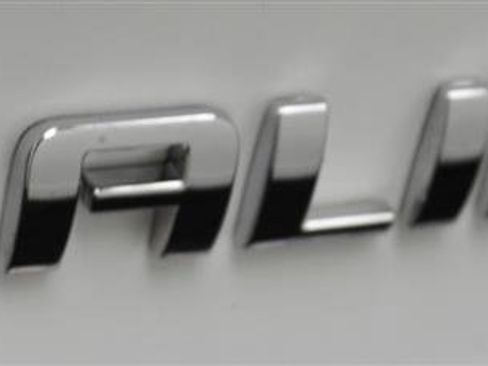 Used 2018 Chevrolet Malibu LT image 36