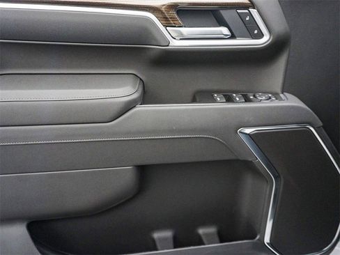 New 2026 Chevrolet Silverado 1500 LT w/ LPO, Dark Essentials Package image 20