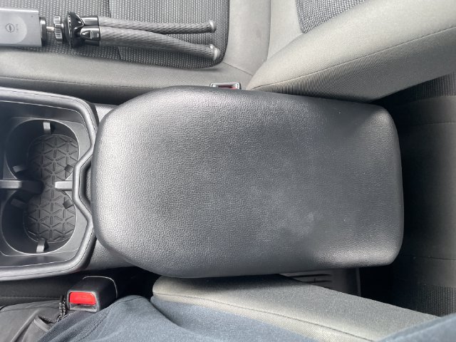 Used 2025 Toyota RAV4 LE AWD/4WD image 17