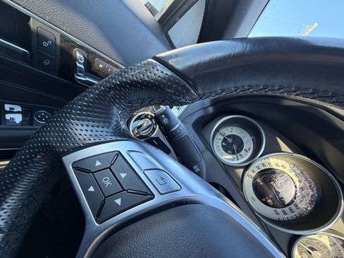 Used 2015 Mercedes-Benz E 400 4MATIC Coupe image 28