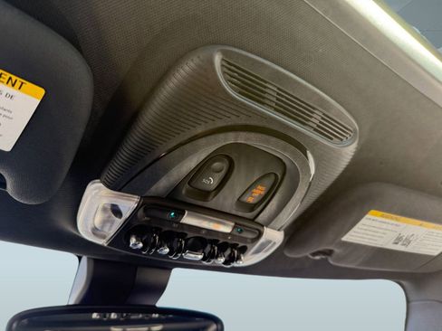 Used 2020 MINI Cooper S image 18