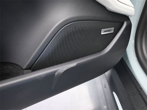 New 2025 Porsche Taycan 4S image 9