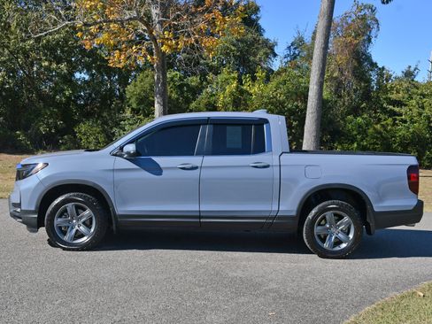 Certified 2023 Honda Ridgeline RTL image 2
