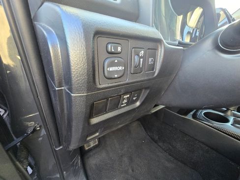 Used 2024 Toyota 4Runner TRD Off-Road Premium image 9