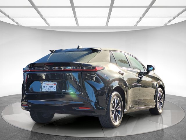 Used 2023 Lexus RZ 450e Premium w/ Cold Area Package AWD/4WD image 4