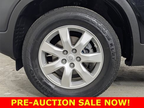 Used 2012 Kia Sorento LX w/ Convenience Pkg image 9