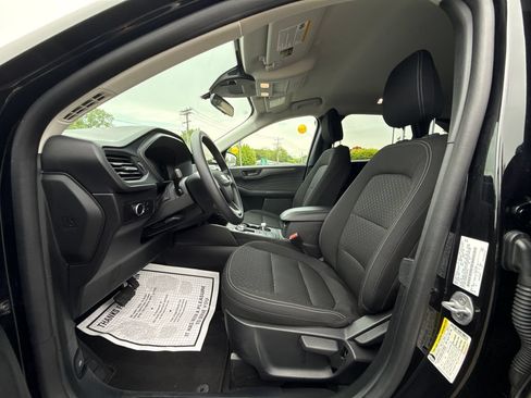 Used 2025 Ford Escape Active AWD/4WD image 22