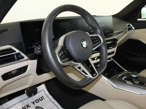 Used 2025 BMW 330i xDrive Sedan image 4