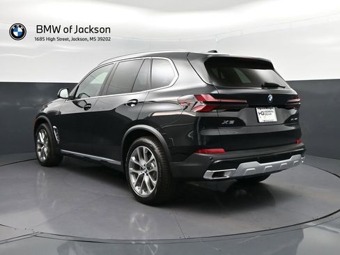 New 2026 BMW X5 sDrive40i w/ Premium Package RWD image 5