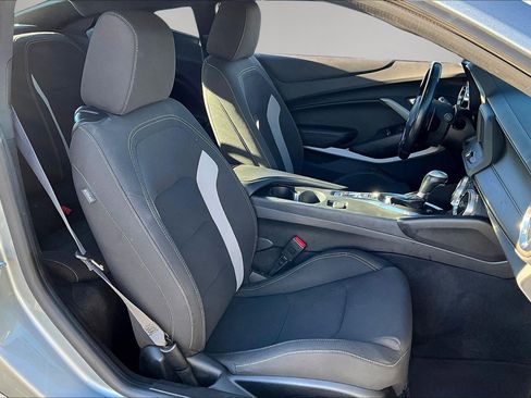 Used 2023 Chevrolet Camaro LT image 27
