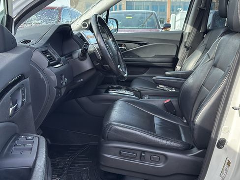 Used 2017 Honda Pilot Elite image 8