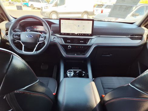 Certified 2025 Ford Explorer ST-Line w/ Premium Package AWD/4WD image 19