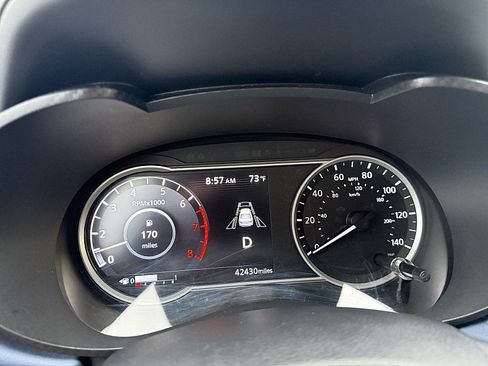 Used 2024 Nissan Versa SV FWD image 23