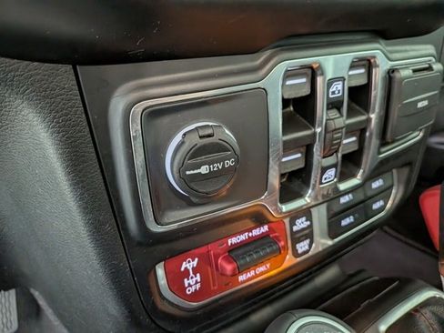 Used 2021 Jeep Wrangler Unlimited Rubicon image 11