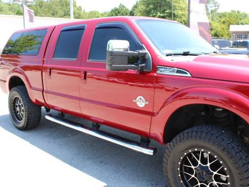 Used 2014 Ford F250 Lariat w/ Lariat Ultimate Package AWD/4WD image 39