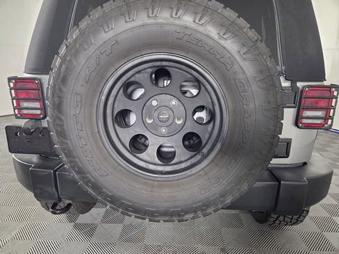 Certified 2017 Jeep Wrangler Sport w/ Quick Order Package 24S AWD/4WD image 27