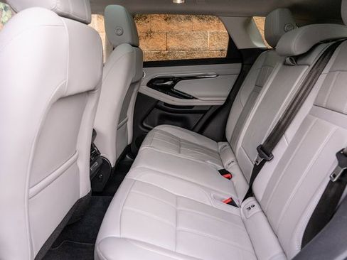 Used 2021 Land Rover Range Rover Evoque SE image 23