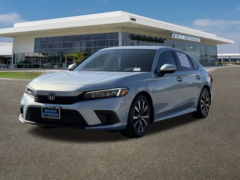 Used 2022 Honda Civic EX image 4