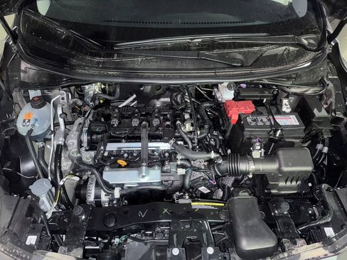 New 2025 Nissan Versa SR w/ Trunk Package image 32