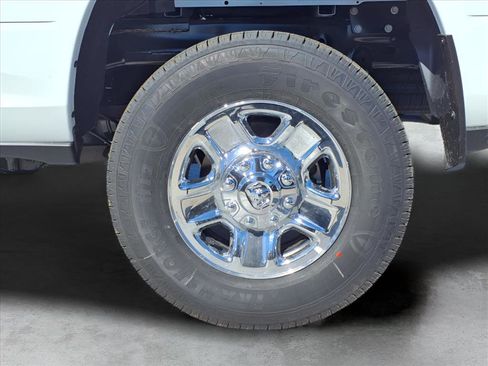 New 2026 RAM 2500 Tradesman w/ Chrome Appearance Group image 8