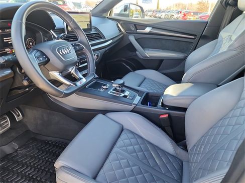 Used 2018 Audi SQ5 Prestige w/ Prestige Package image 13