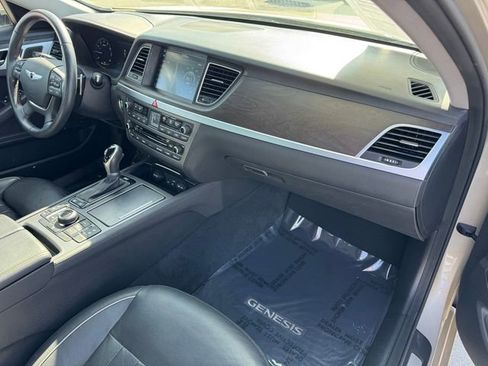 Used 2015 Hyundai Genesis 3.8 w/ Option Group 04 image 5