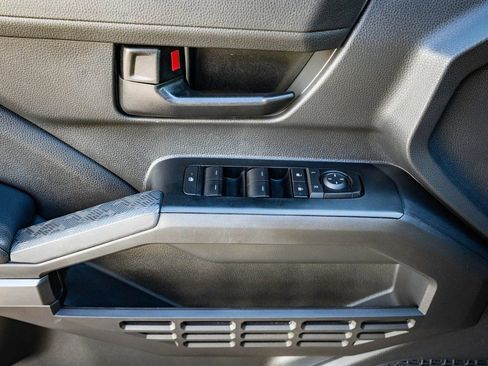 Used 2025 Toyota Tacoma SR5 image 23